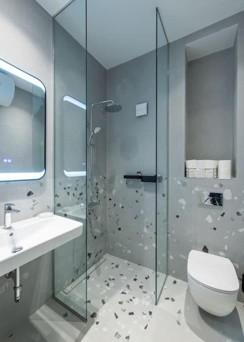 Modern & Stylish Sea With Parking Burgas